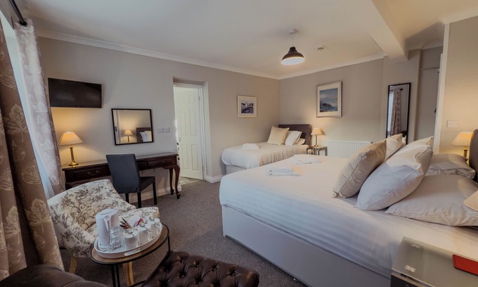 Newport Bed & Breakfast | Newport Quay Bed and Breakfast