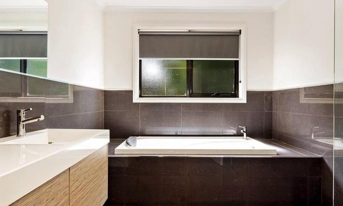 Newstead Apartment | Newstead upstair apartment