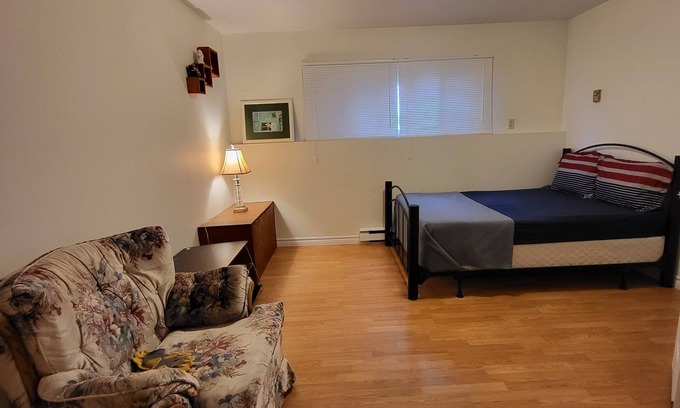 Dartmouth Apartment | Nhancie's Place