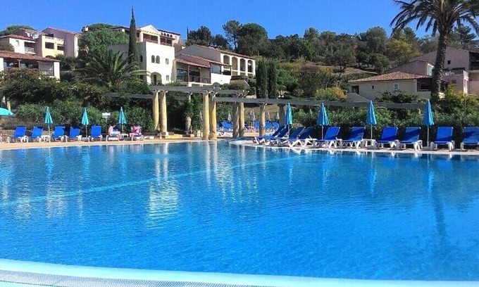 Les Restanques Apartment | Nice 36 M² Bright And Equipped With Garden Pool
