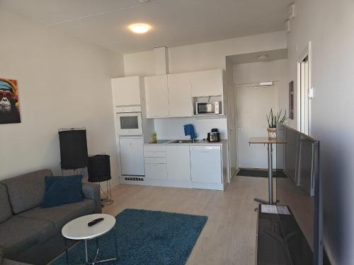 Myyrmaki Apartment | Nice and cloce to the airport 30m2 app