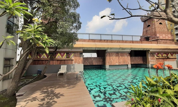 Panunggangan Utara Apartment | Nice And Comfort Studio At Great Western Resort Apartment