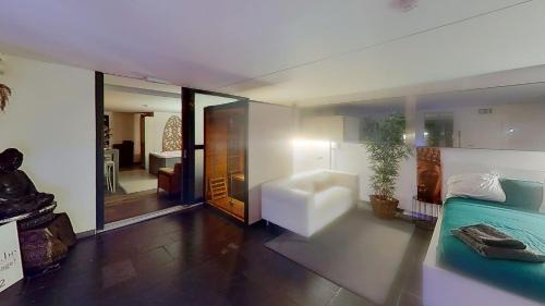 Statiekwartier Apartment | nice and cosy place with jacuzzi and sauna to relax in the centre of antwerp