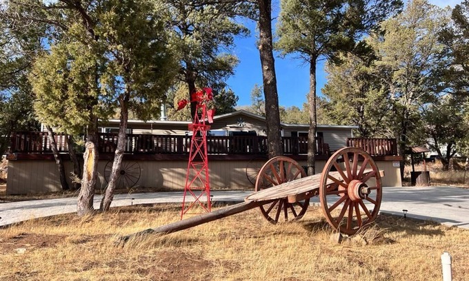 Ruidoso House | Nice and Cozy cabin, 3 bedroom and 2 bathroom.