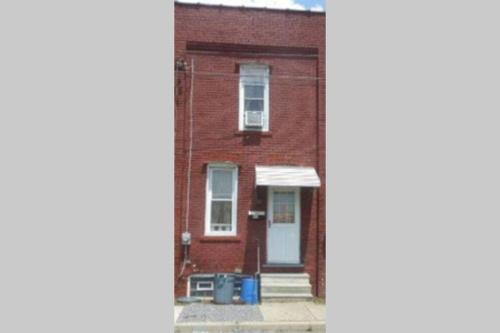 Johnstown House | Nice and cozy home for a business or family stay.