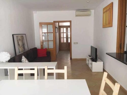 Premia de Mar Apartment | Nice and quiet flat in Premià de Mar - HUTB 01790