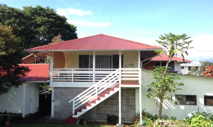 Hilo Apartment | Nice and Spacious Studio Apartment On The Large Golf Course In Hilo