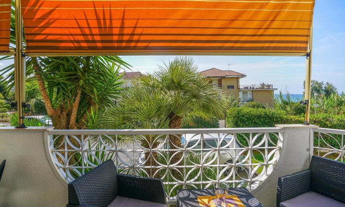 Santo Stefano al Mare Apartment | Nice apartment in Santo Stefano al Mare