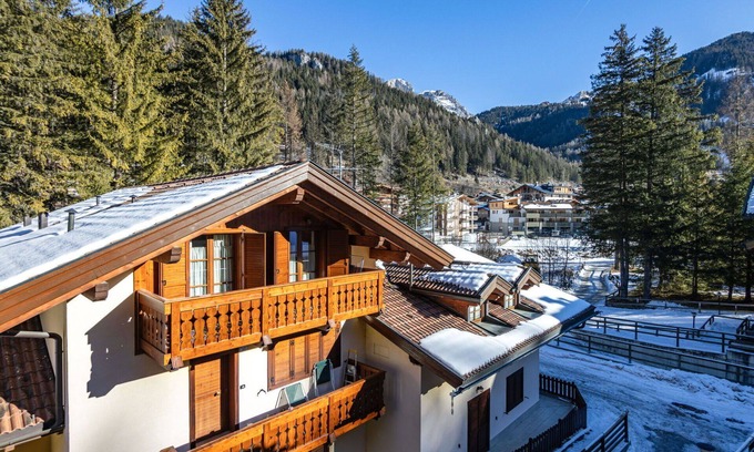Campitello di Fassa Apartment | Nice apartment for 6 guests with TV, balcony and parking