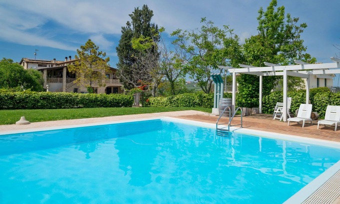 Citta Sant'Angelo Apartment | Nice apartment for 4 guests with pool, A/C, WIFI, TV, patio, pets allowed and parking