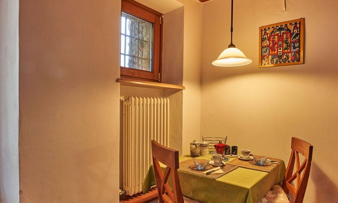 Caprino Veronese House | Nice apartment in villa for 2 guests with WIFI, TV, terrace and parking