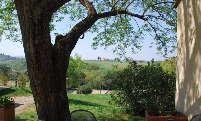 Castelfiorentino Villa | Nice apartment in villa with pool, WIFI, panoramic view and parking, close to San Gimignano