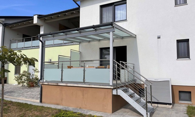 Donnerskirchen Apartment | Nice apartment for 6 guests with A/C, WIFI, TV, terrace and pets allowed