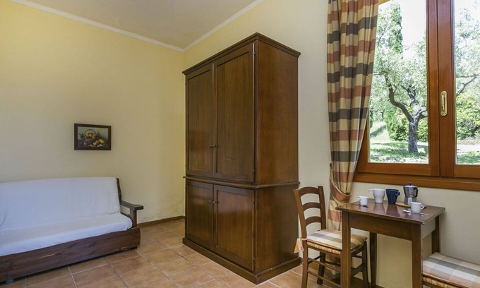 Cerreto Guidi Apartment | Nice apartment for 4 guests with pool, WIFI, A/C, TV, pets allowed and parking