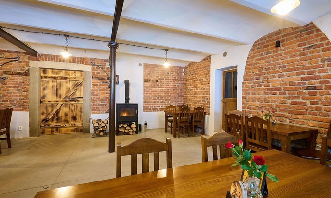 Desna Apartment | Nice apartment for 4 people with WIFI, pool, TV, patio and parking