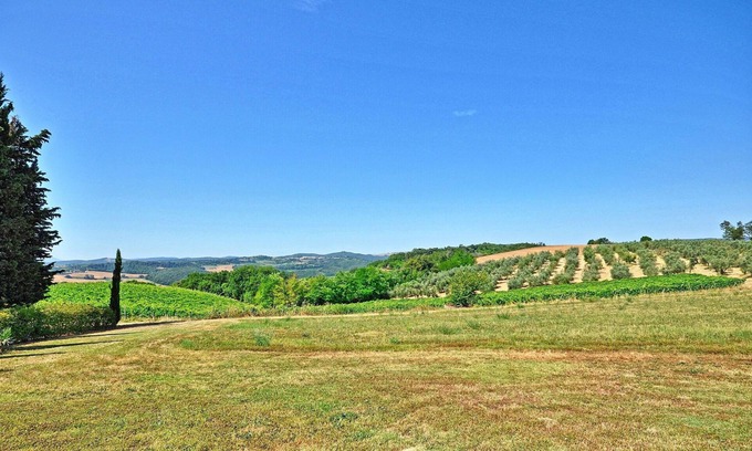 San Gimignano Apartment | Nice apartment for 4 guests with pool, A/C, WIFI, TV, terrace, panoramic view and parking