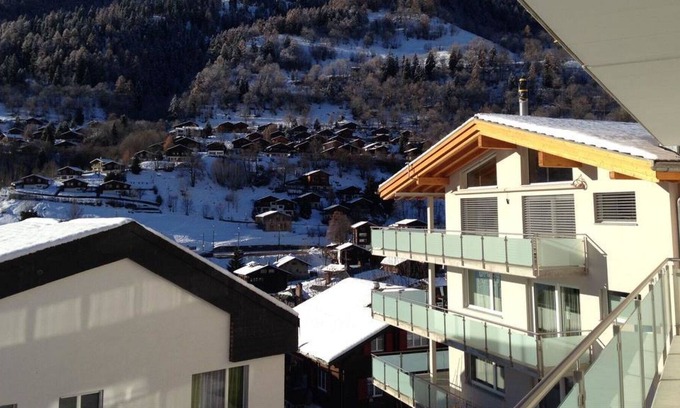 Ernen Apartment | Nice apartment for 10 people with WIFI, TV, balcony and parking