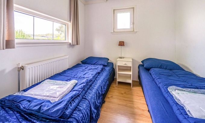 Strijensas Apartment | Nice apartment for 4 people with WIFI, TV, terrace and parking