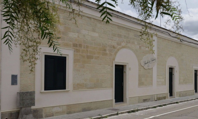 Vernole Apartment | Nice apartment for 4 people with WIFI, A/C, TV, pets allowed and parking