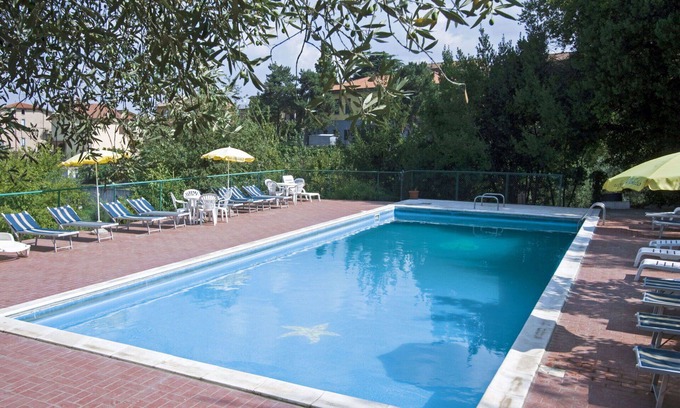 Paciano Apartment | Nice apartment for 7 people with WIFI, pool, TV, patio, pets allowed and parking