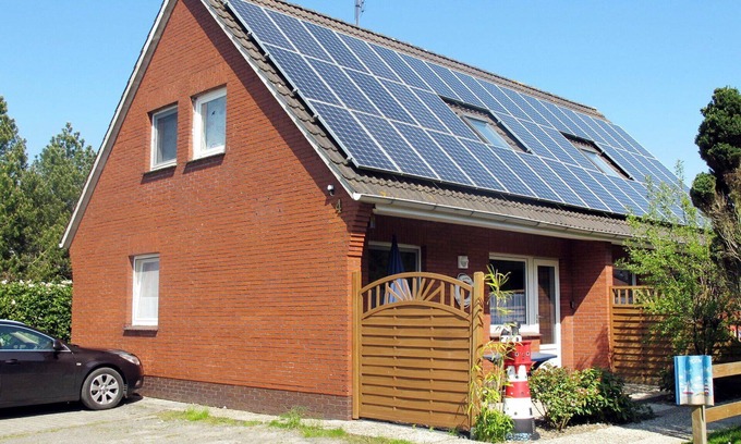 Sehestedt Apartment | Nice apartment for 4 people with WIFI, TV, terrace and pets allowed