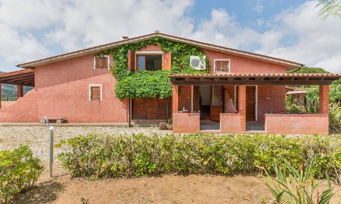 Naregno Apartment | Nice apartment for 4 people with WIFI, pool, A/C, terrace and parking