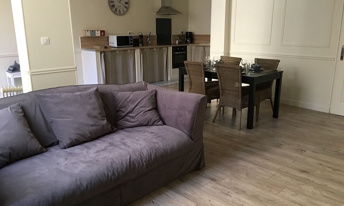 Bastide Saint-Louis Apartment | Nice apartment in the city center with private courtyard