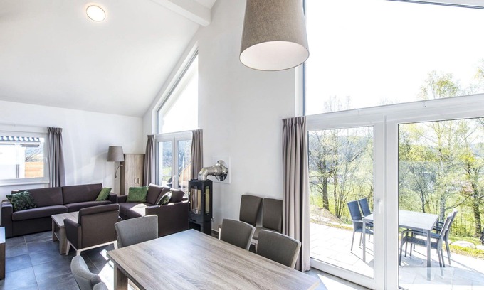 Mistelgau House | Nice apartment in villa for 8 people with WIFI, TV, terrace and pets allowed