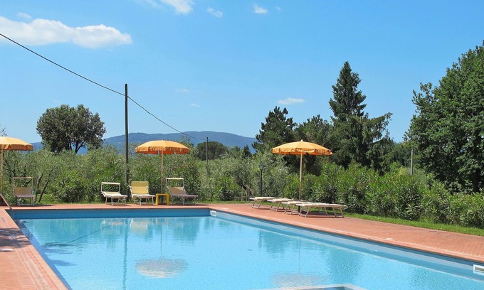 Pian di Sco House | Nice apartment in villa for 3 guests with pool, WIFI, TV, patio and parking