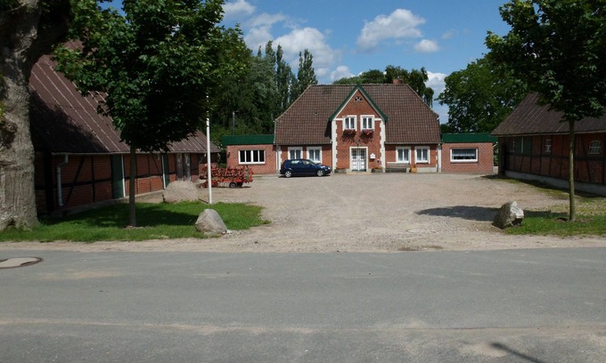 Suxdorf Condo | Nice apartment on the farm