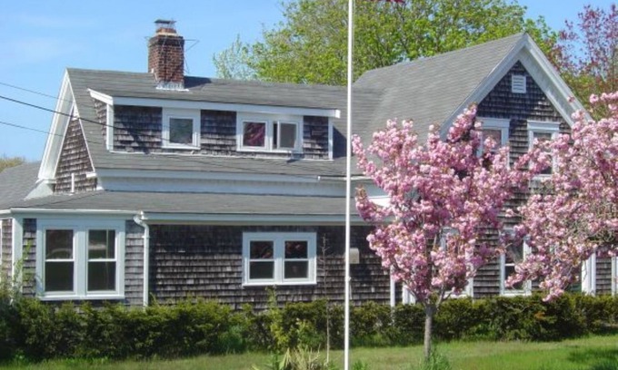 Dennis Port Apartment | NICE, BRIGHT, 2ND FLOOR APARTMENT IDEAL FOR TWO
