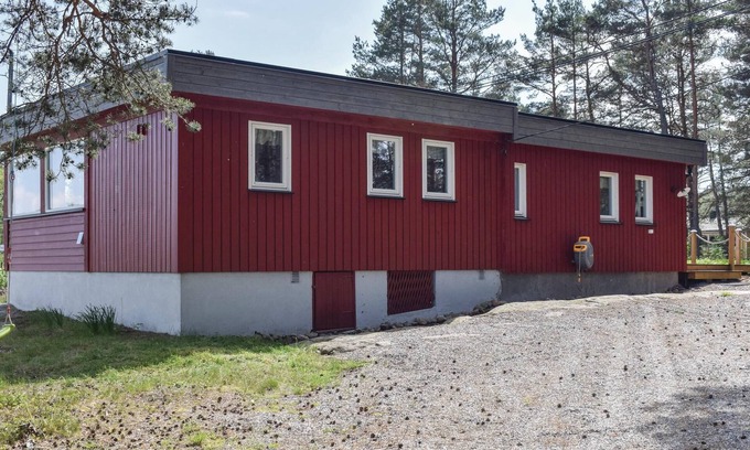 Hvaler House | Nice cottage in Hvaler, right by the water where you can swim and fish.