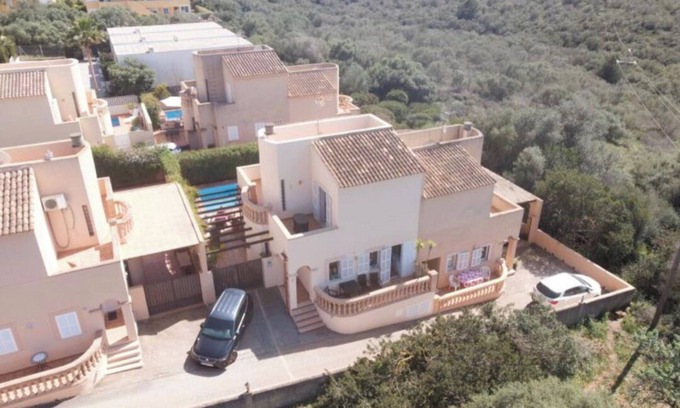 Cala Mandia House | Nice holiday home with private pool, not far from the beach, free WiFi