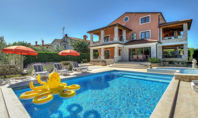 Plovanija House | Nice home in Buje with WiFi