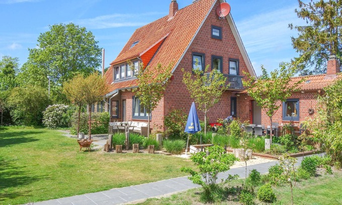 Am Dobrock House | Nice home in Cadenberge with sauna