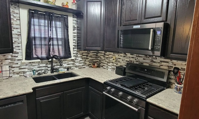 Torrington House | Nice home in downtown 1 block from theater