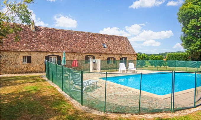 Eglise-Neuve-d'Issac House | Nice Home In Eglise Neuve D'issac