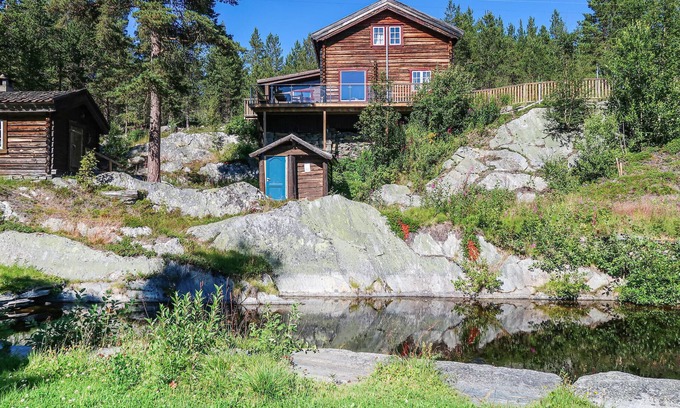 Heidal House | Nice home in Heidal with sauna