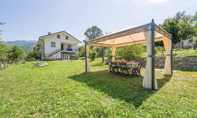 San Pietro Vara House | Nice home in San Pietro Vara -SP-