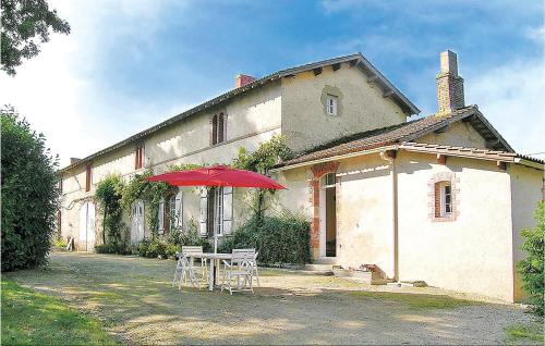 La Chapelle-Hermier House | Nice Home In La Chapelle Hermier