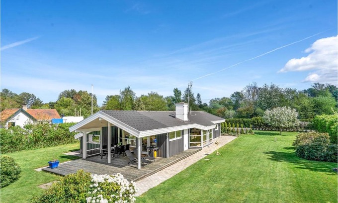 Nykobing Sjaelland House | Nice Home In Nykøbing Sj With Wifi