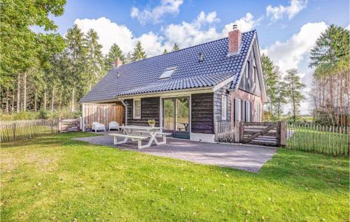 Municipality of Rijssen-Holten House | Nice Home In Rijssen With Wifi