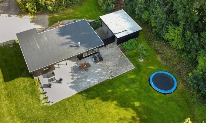 Ronbjerg House | Nice home in Roslev with kitchen