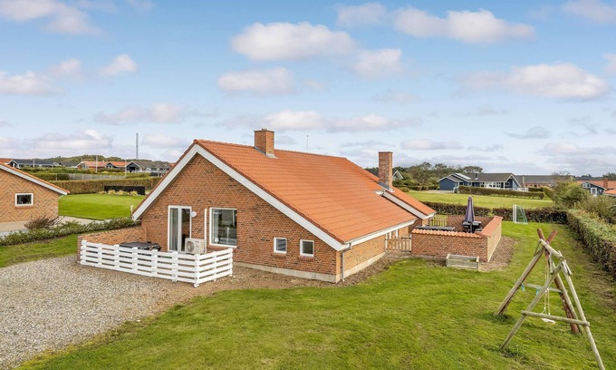 Vinderup House | Nice home in Vinderup with sauna
