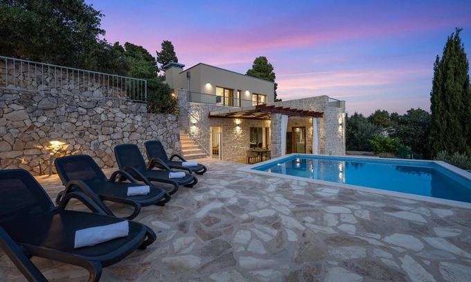Zaboric House | Nice home in Zaboric with WiFi
