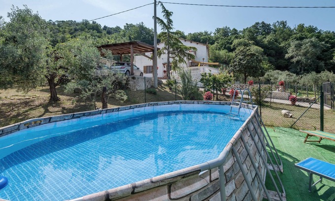 Castelnuovo di Farfa House | Nice home in Castelnuovo di Farfa