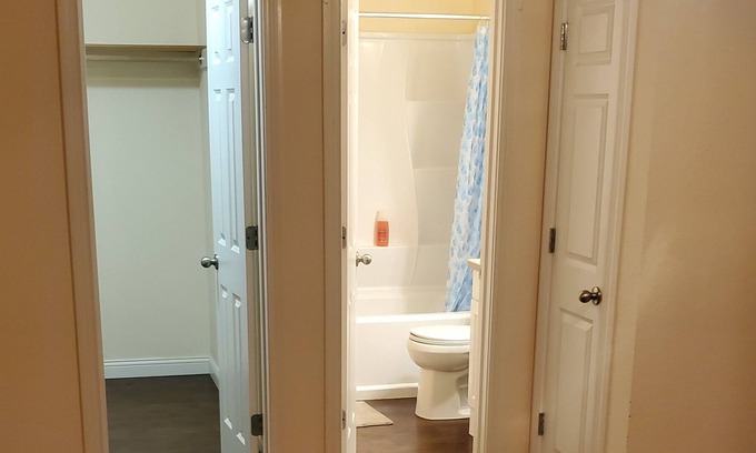 Indianapolis Apartment | Nice rental unit . Spacious in the rite neighborhood