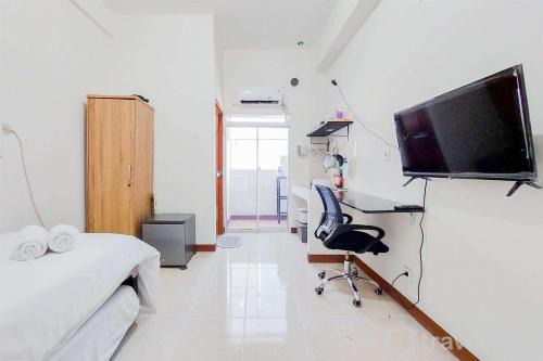 South Tangerang Apartment | Nice Studio at Loftvilles City Apartment By Travelio