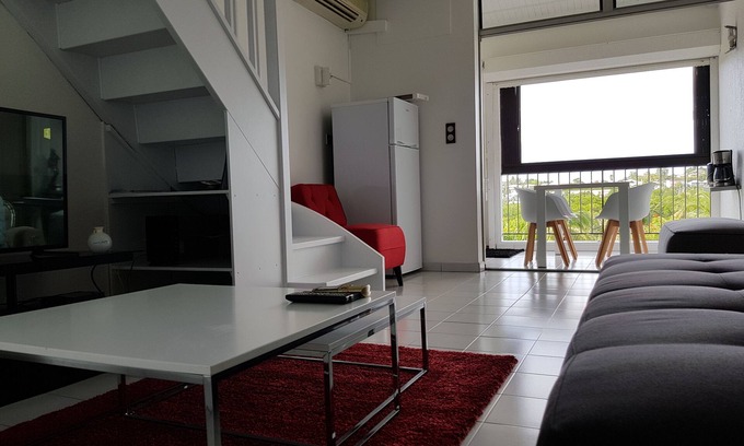 Bas du Fort Apartment | Nice T2 duplex 5 minutes from the beach with open views