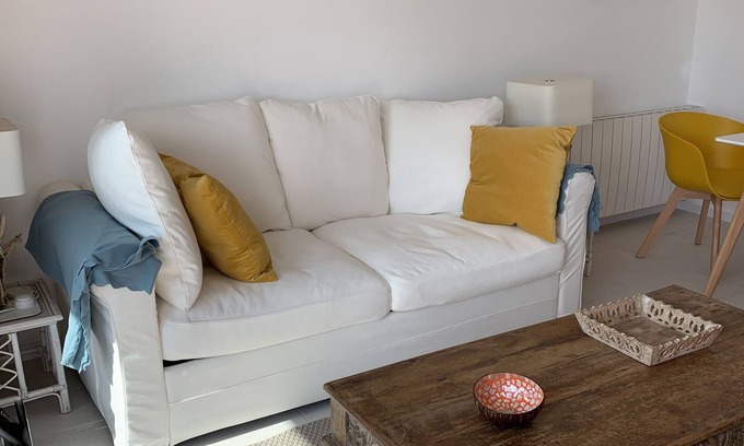 Carnac Apartment | Nice T2 on small garden, sea view